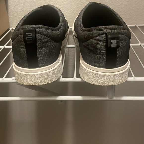 Puma Size 11.5 Slip On Sneakers - Picture 5 of 6